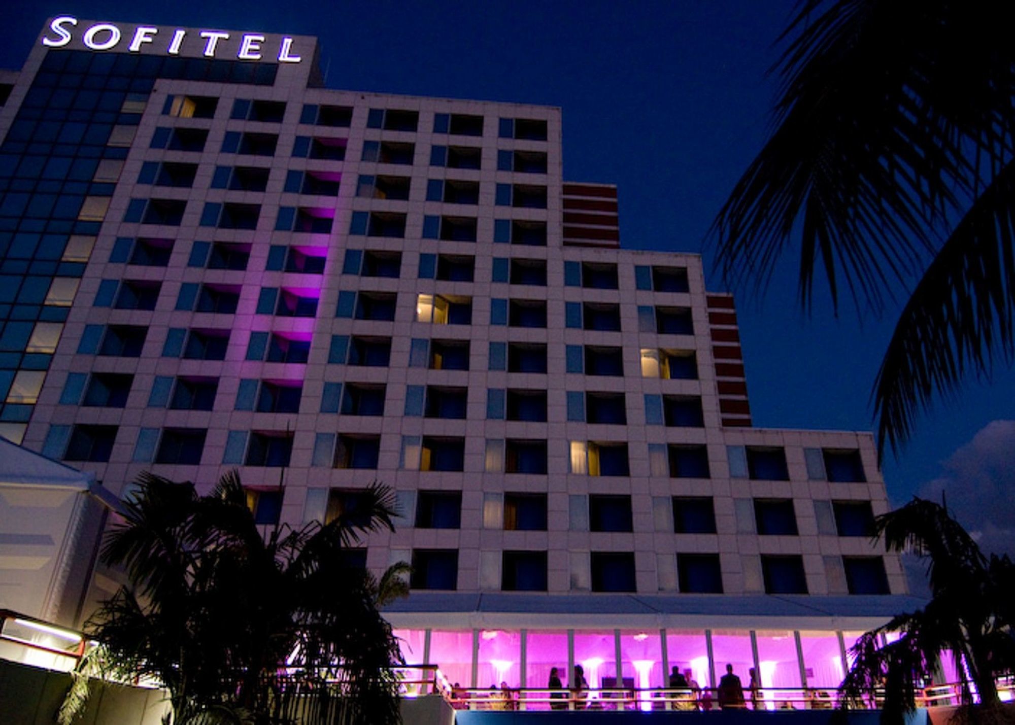 Pullman Miami Airport Hotel Exterior photo